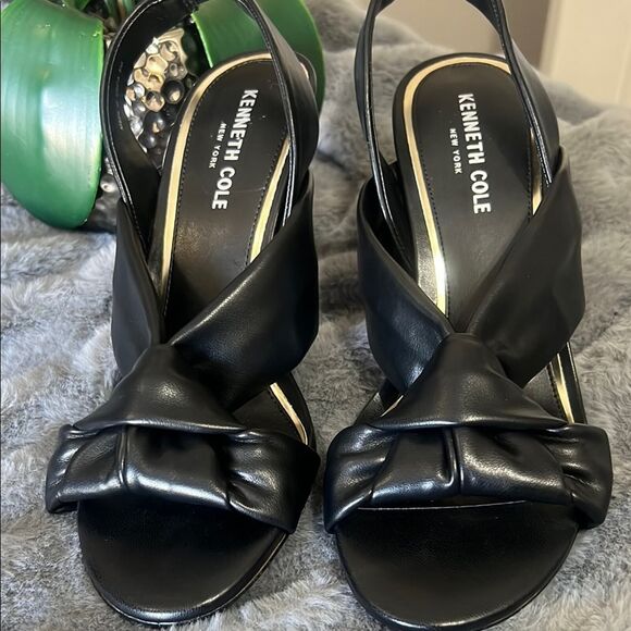 Kenneth Cole Black High-Heeled Sandals NWOT retail $129 size: 8 - Picture 2 of 5